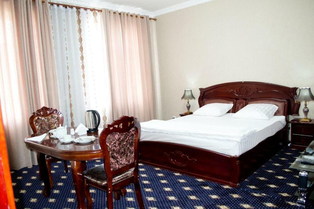 Bokhtariyon Hotel Qurghonteppa 外观 照片