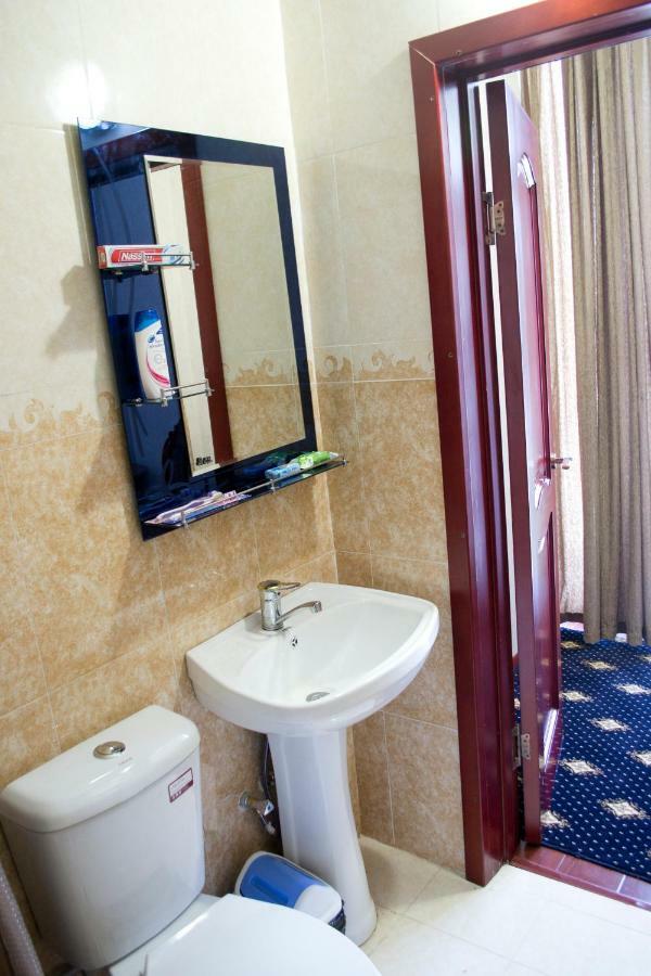 Bokhtariyon Hotel Qurghonteppa 外观 照片