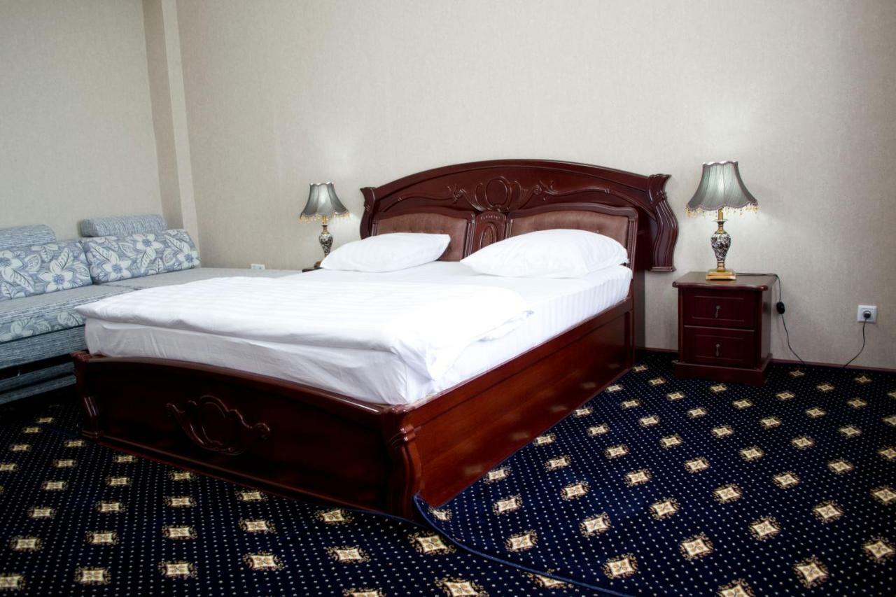Bokhtariyon Hotel Qurghonteppa 外观 照片